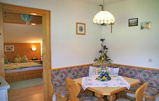 Edthof Lägenhet Lungötz Exteriör bild
